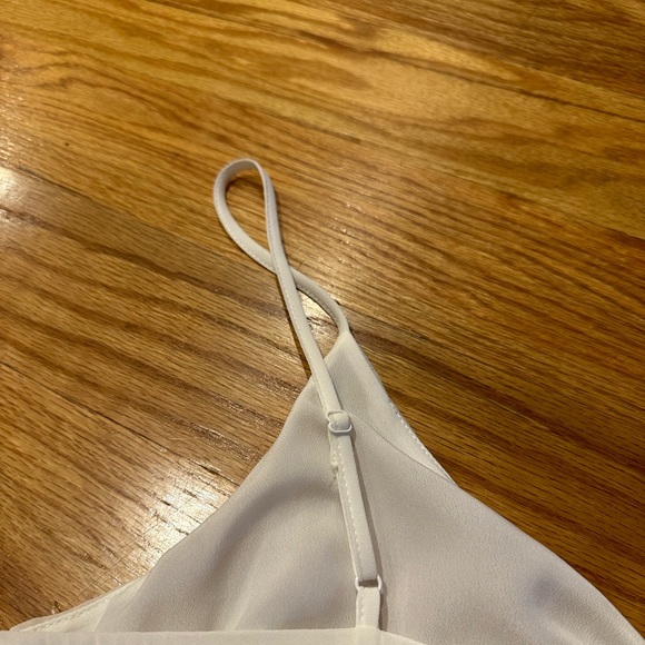 White tank top - Picture 4 of 6